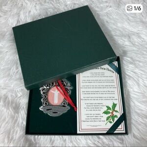 Merry Christmas from Heaven
Remembrance Photo Ornament
Pewter Gift Set with box